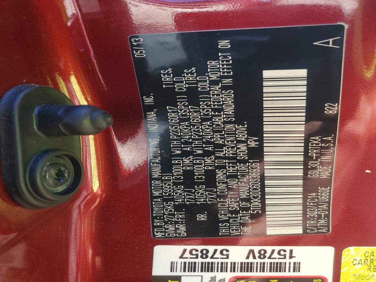 2013 TOYOTA SIENNA LE photo 14