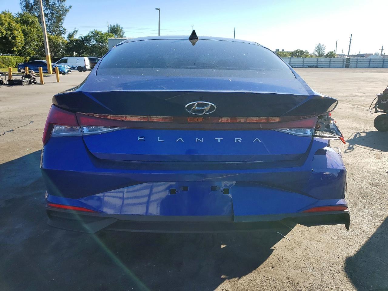 2023 HYUNDAI ELANTRA SEL photo 6