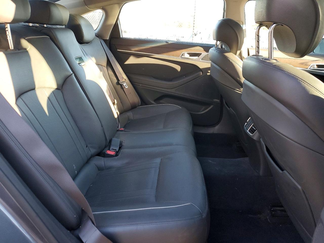 2015 HYUNDAI GENESIS 3.8L photo 10