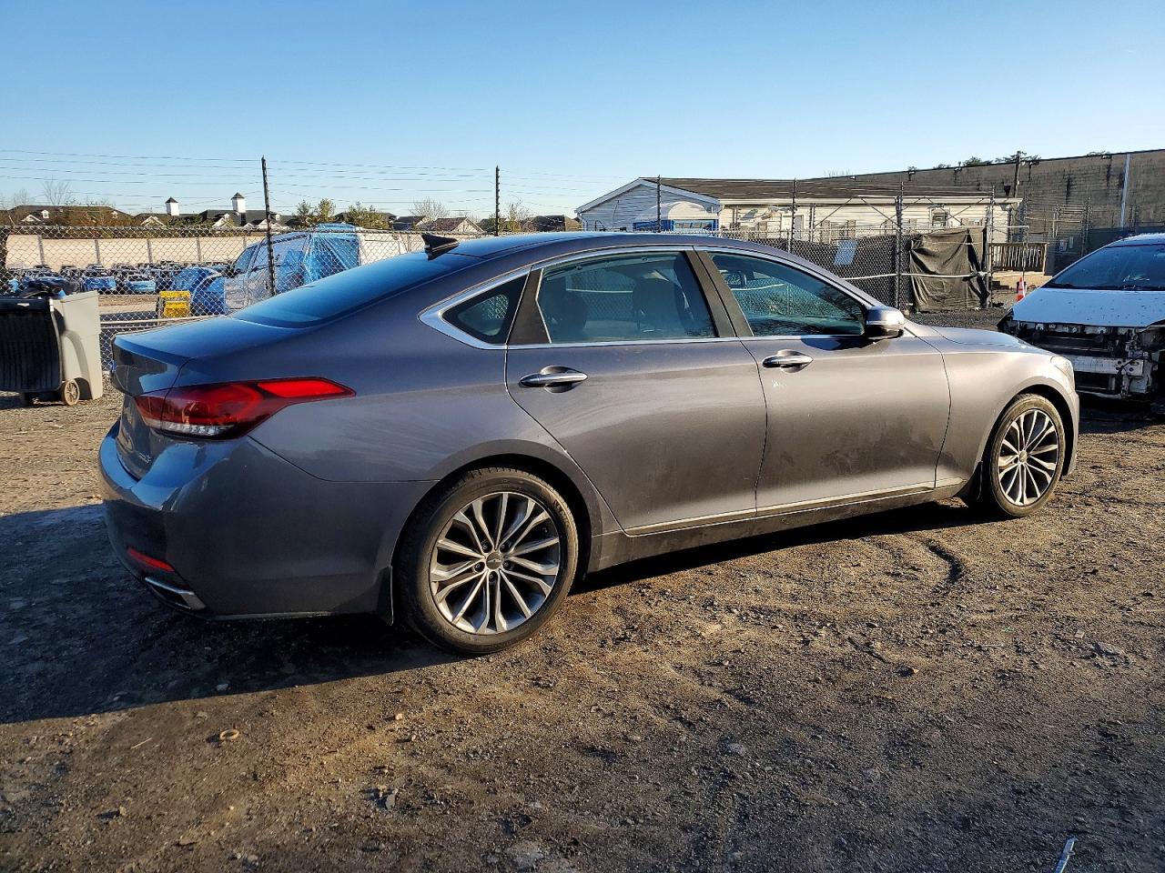 2015 HYUNDAI GENESIS 3.8L photo 3