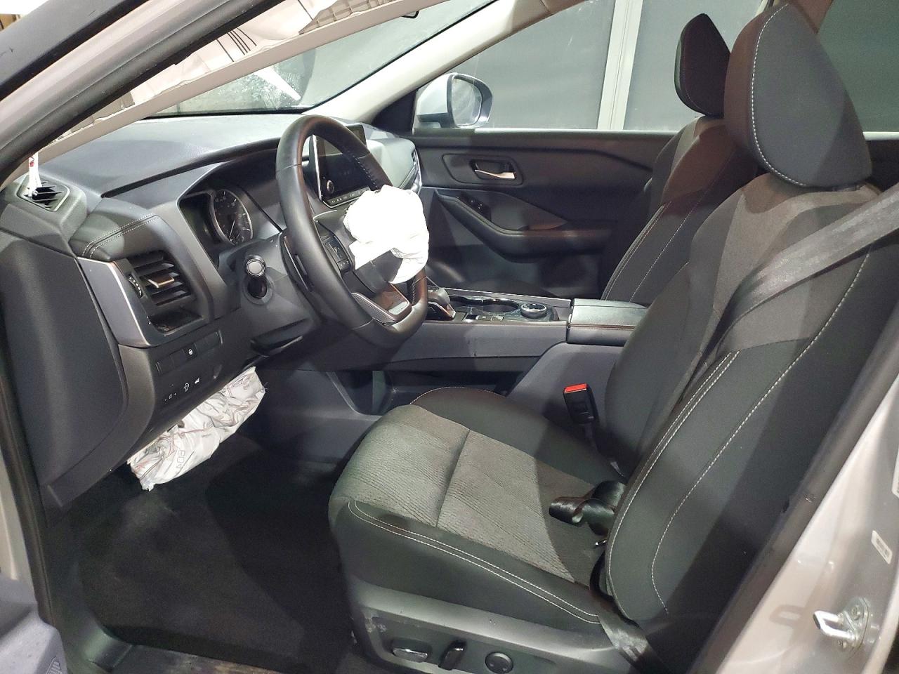 2025 NISSAN ROGUE SV photo 7