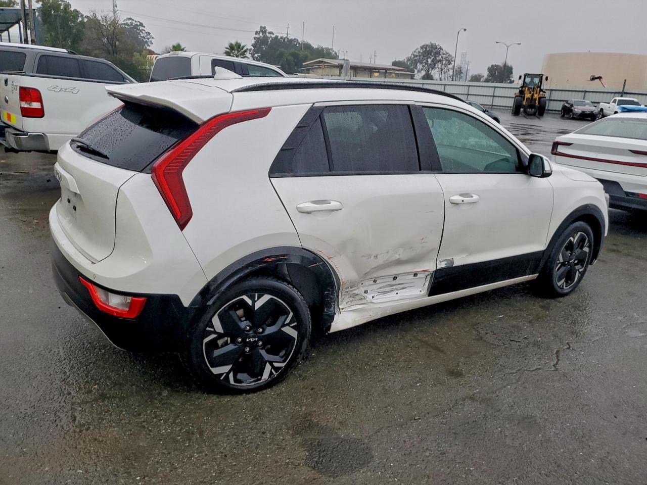 2023 KIA NIRO WIND photo 3