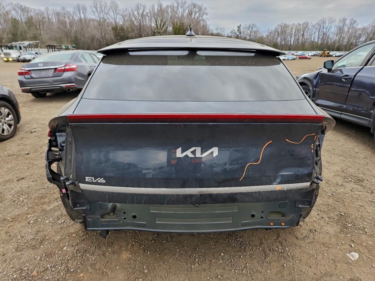 2024 KIA EV6 LIGHT photo 6