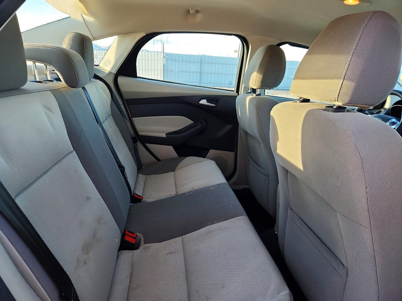 2014 FORD FOCUS photo 10