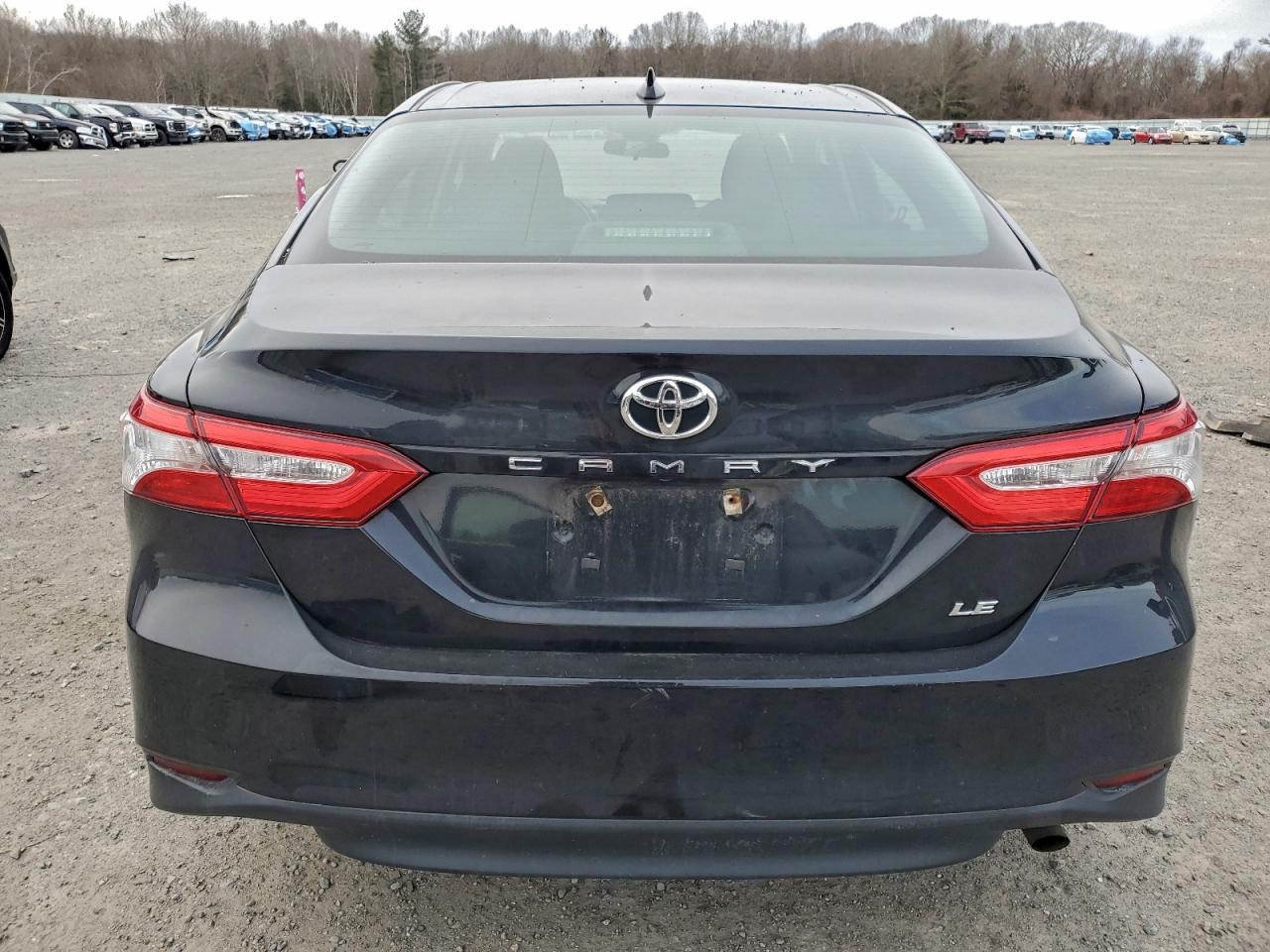 2019 TOYOTA CAMRY L photo 6