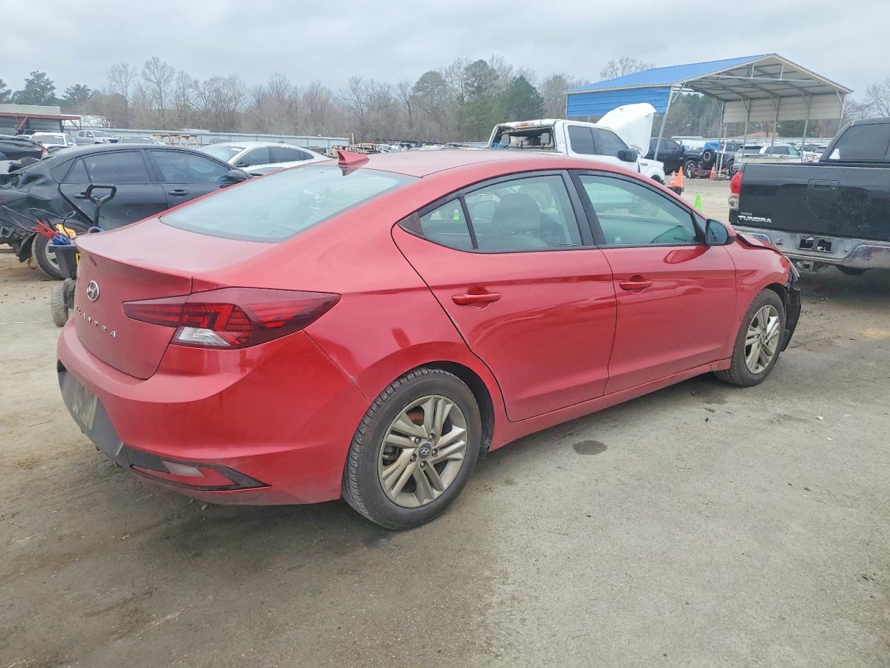 2019 HYUNDAI ELANTRA SEL photo 3