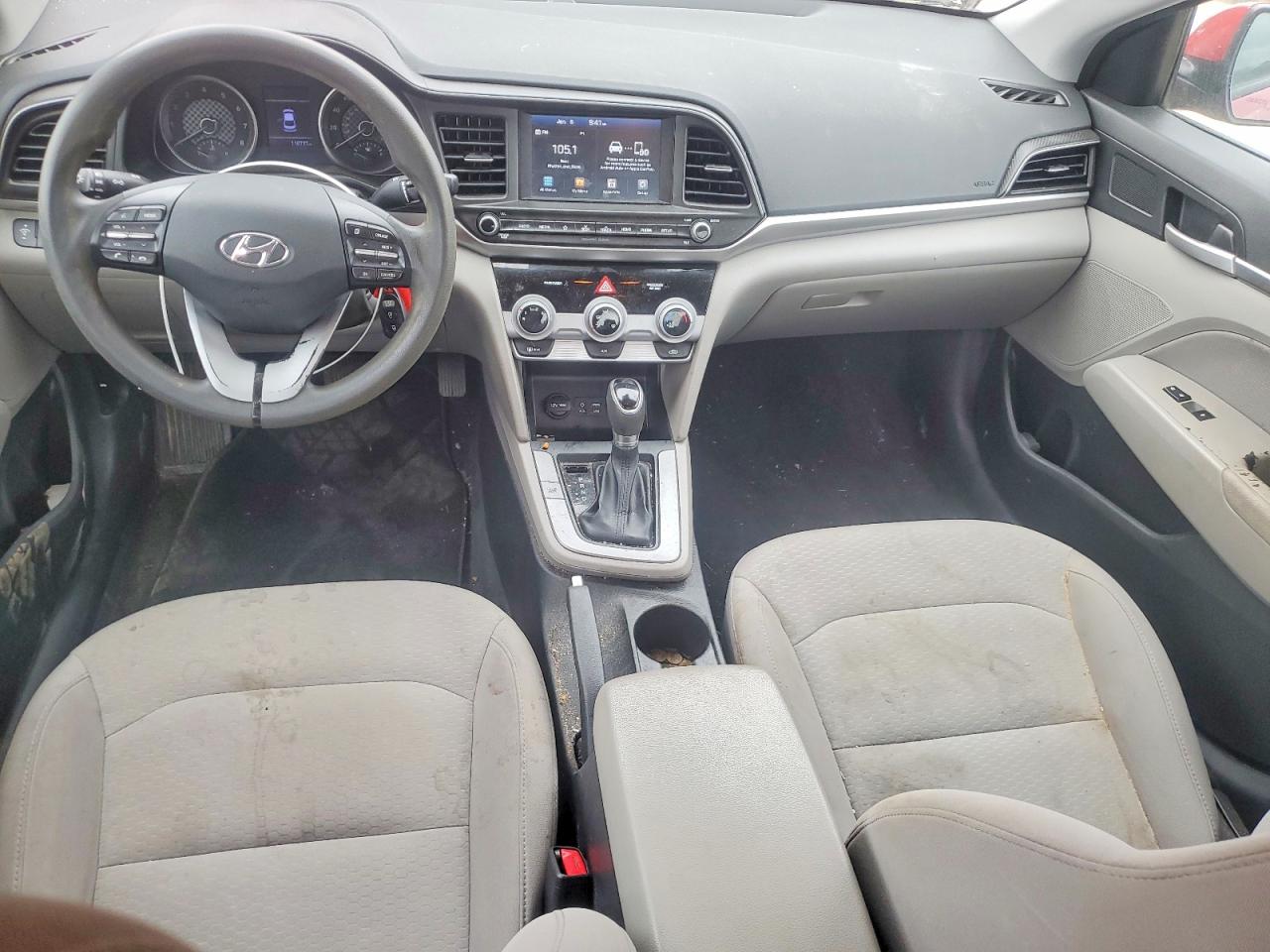 2019 HYUNDAI ELANTRA SEL photo 8
