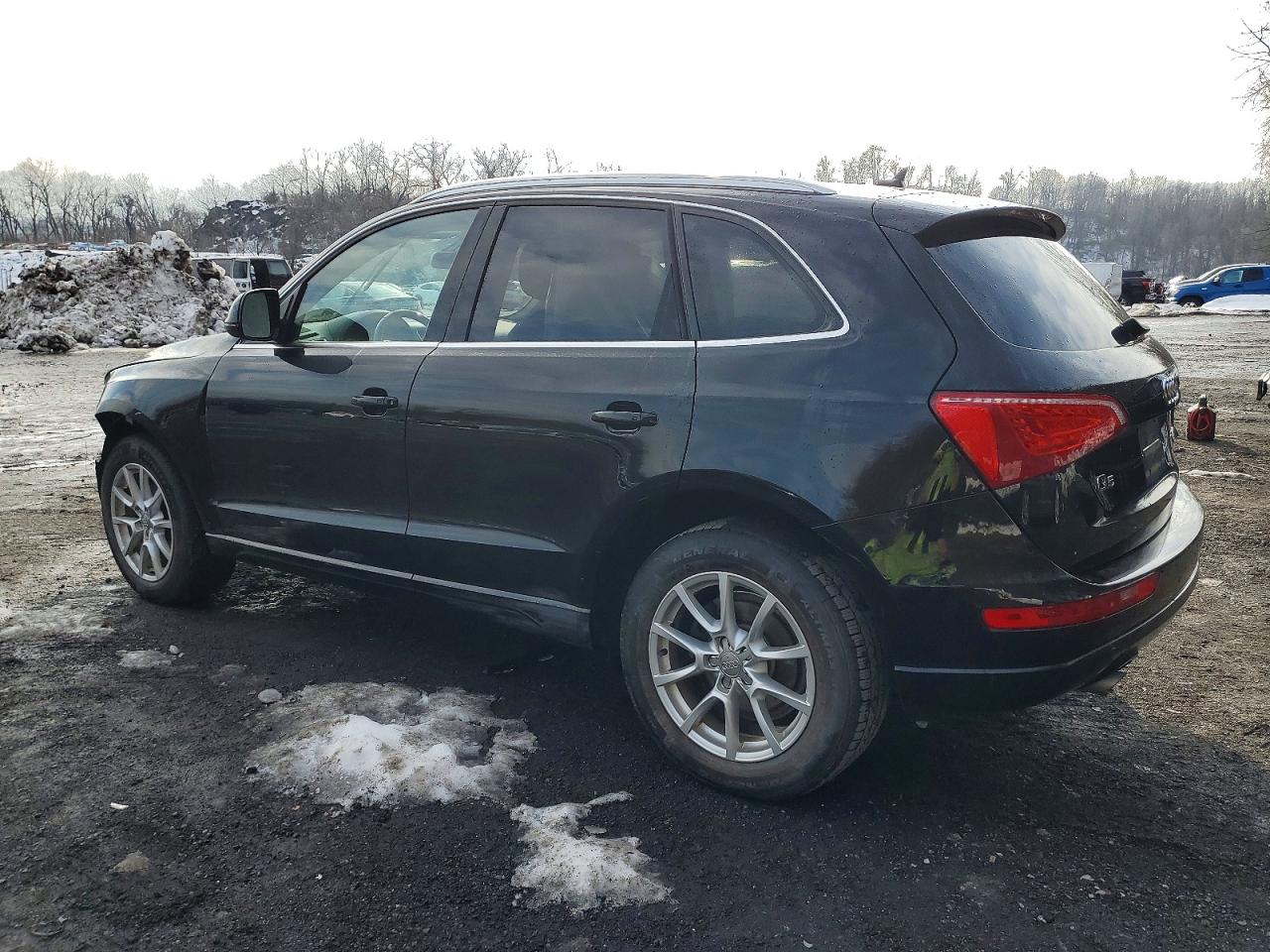 2012 AUDI Q5 PREMIUM photo 2