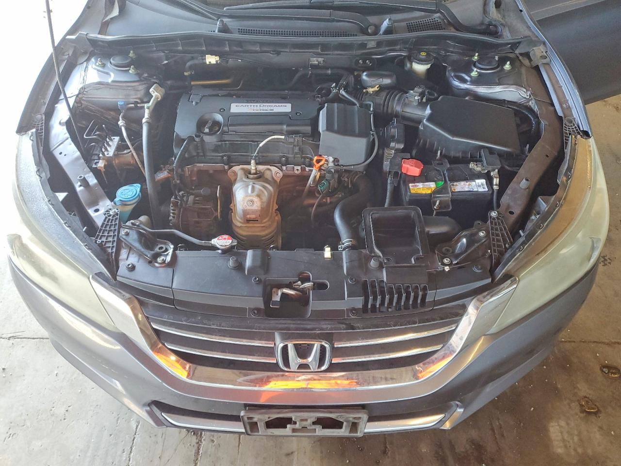 2014 HONDA ACCORD LX photo 21