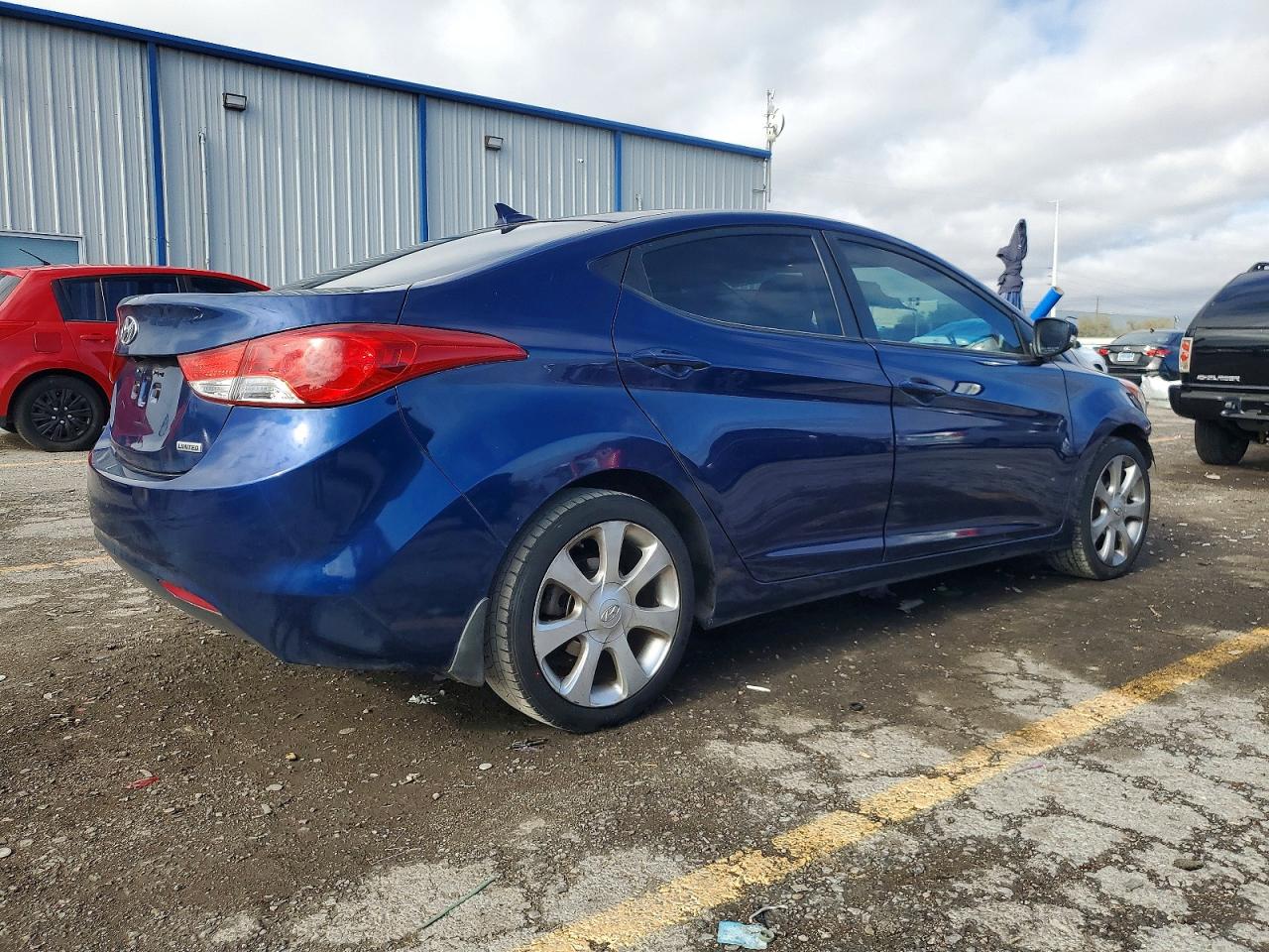 2013 HYUNDAI ELANTRA LIMITED photo 3