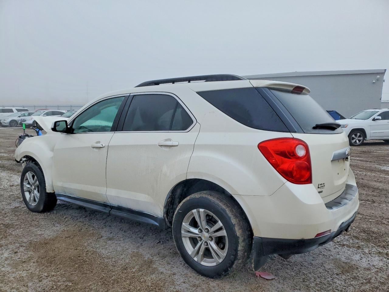 2014 CHEVROLET EQUINOX LT photo 2