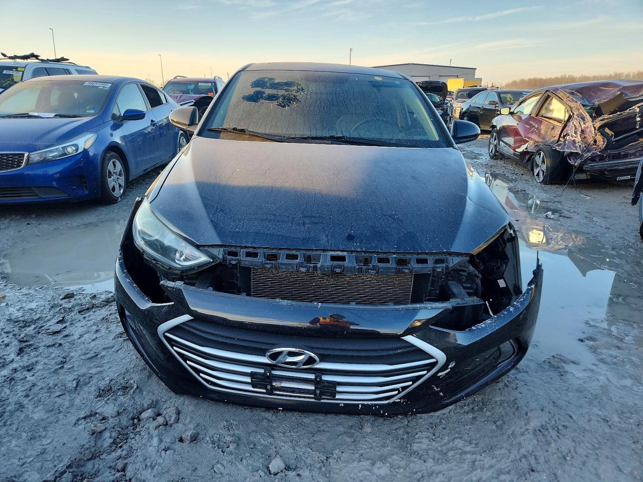 2017 HYUNDAI ELANTRA photo 5