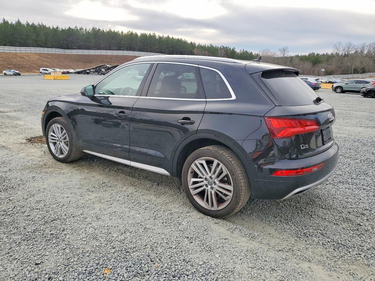 2019 AUDI Q5 PREMIUM PLUS photo 2
