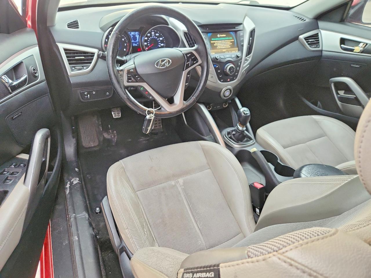 2013 HYUNDAI VELOSTER photo 8