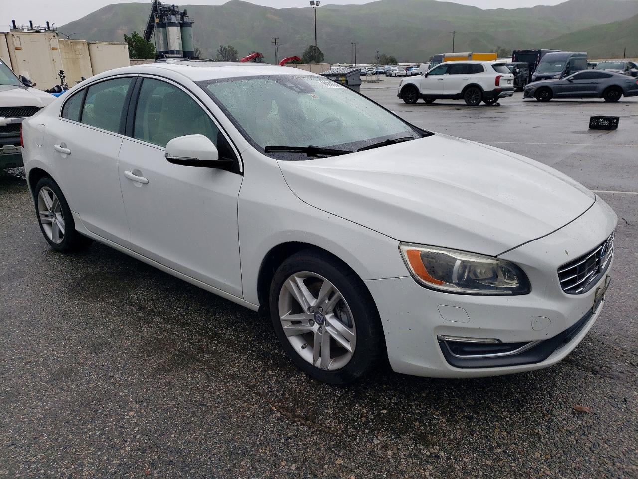 2014 VOLVO S60 T5 photo 4