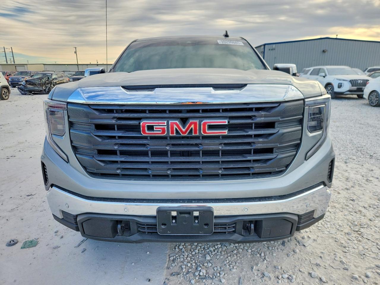 2025 GMC SIERRA K1500 photo 5