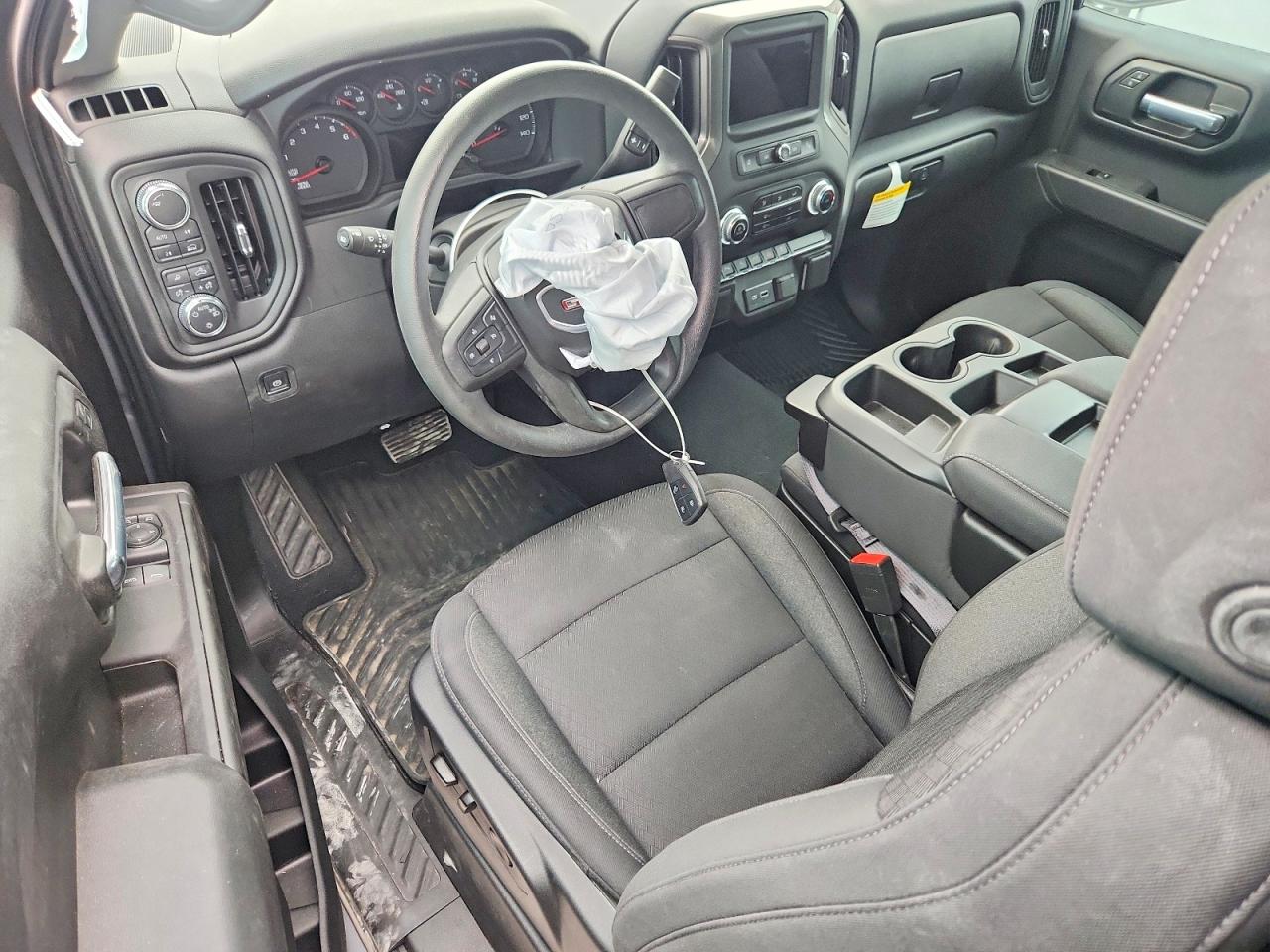 2025 GMC SIERRA K1500 photo 8