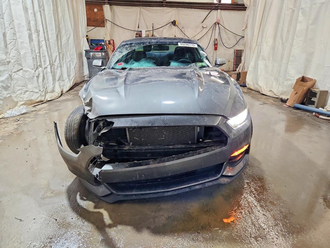 2017 FORD MUSTANG photo 9