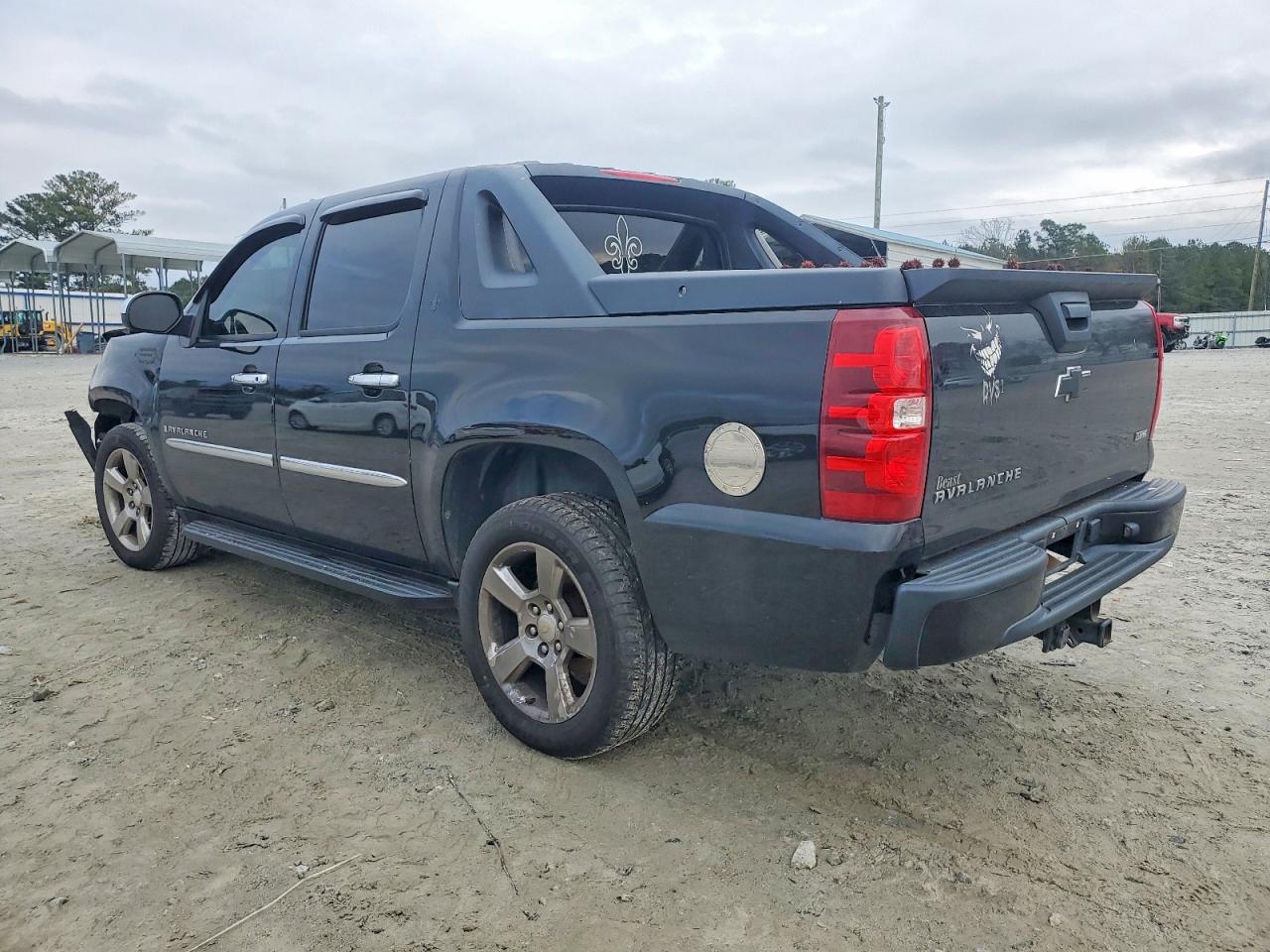 2009 CHEVROLET AVALANCHE C1500 LS photo 2