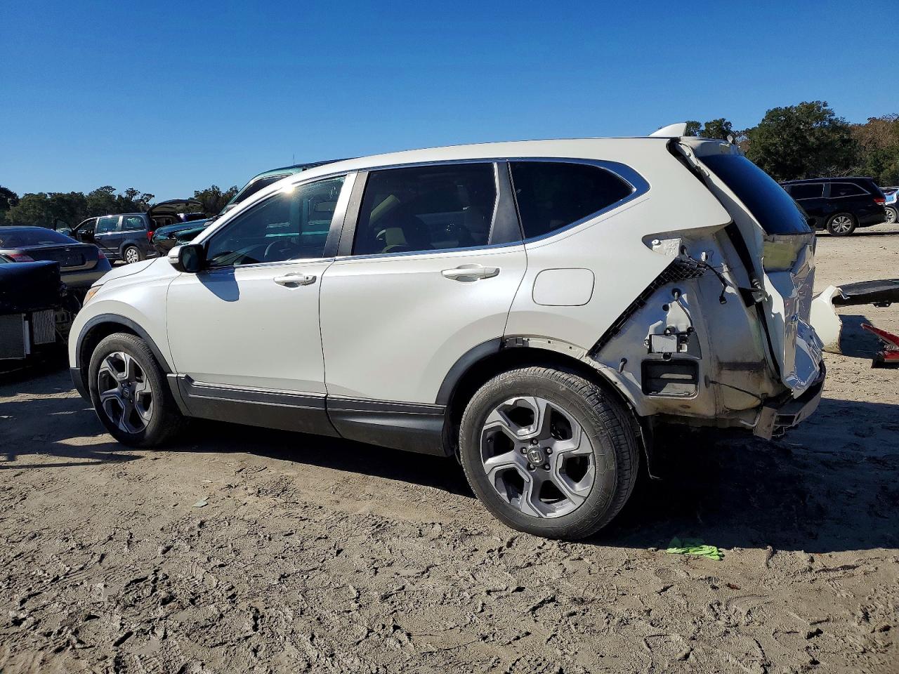 2017 HONDA CR-V EX photo 2