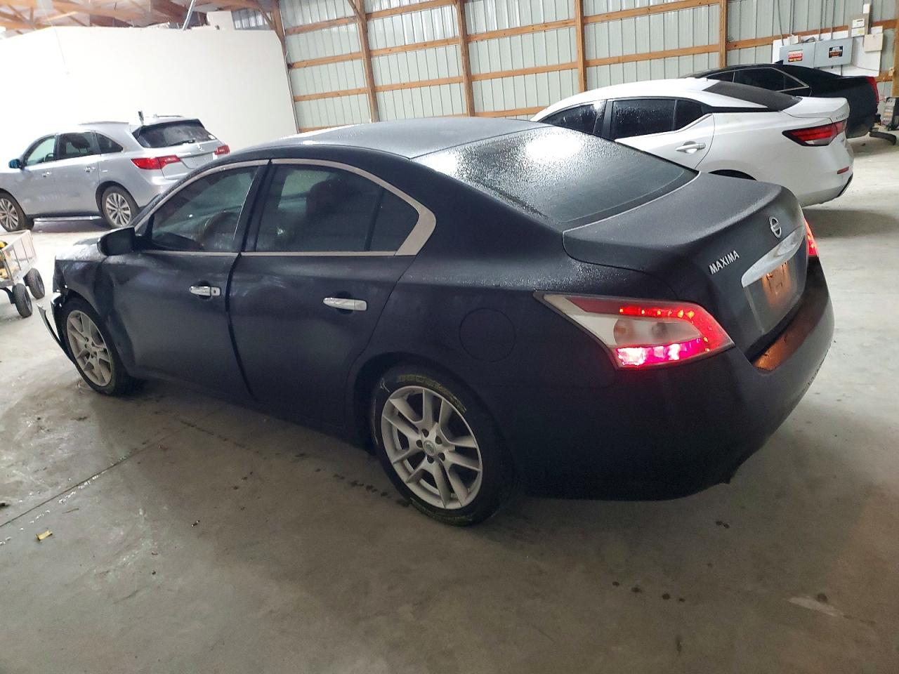2013 NISSAN MAXIMA S photo 2