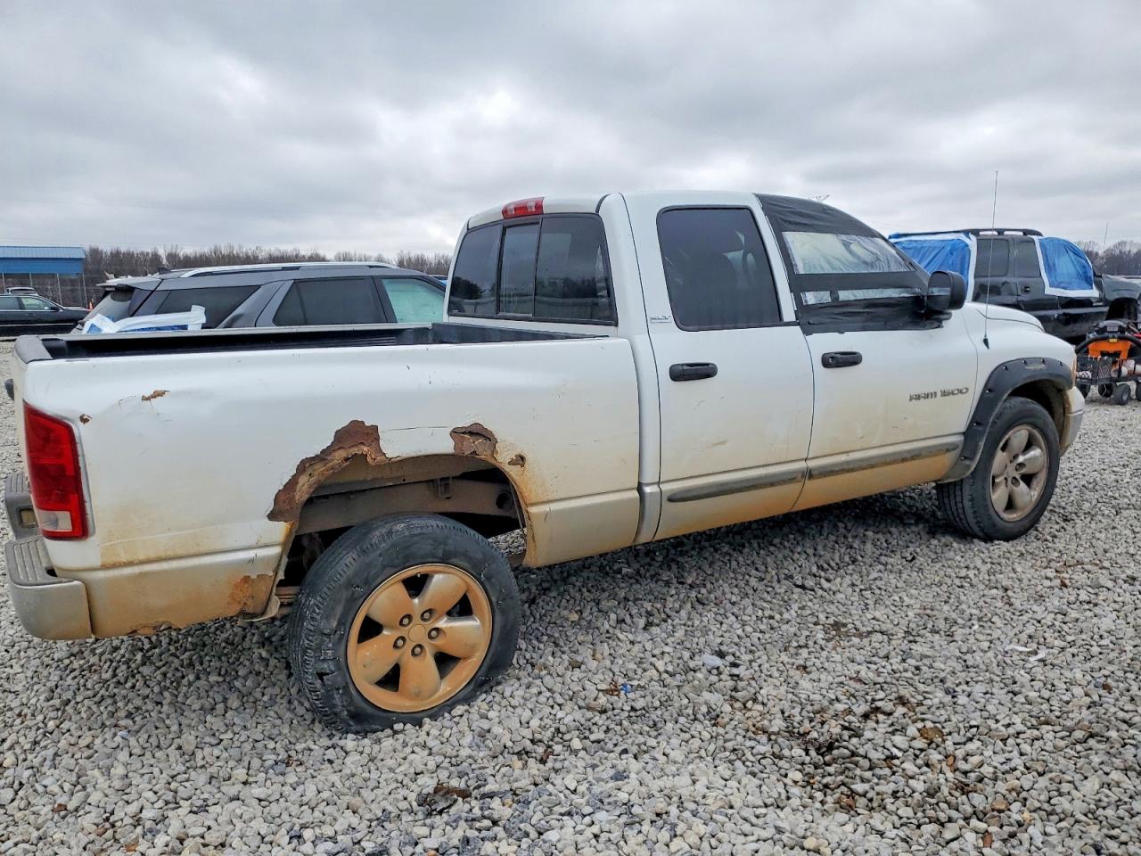 2002 DODGE RAM 1500 photo 3