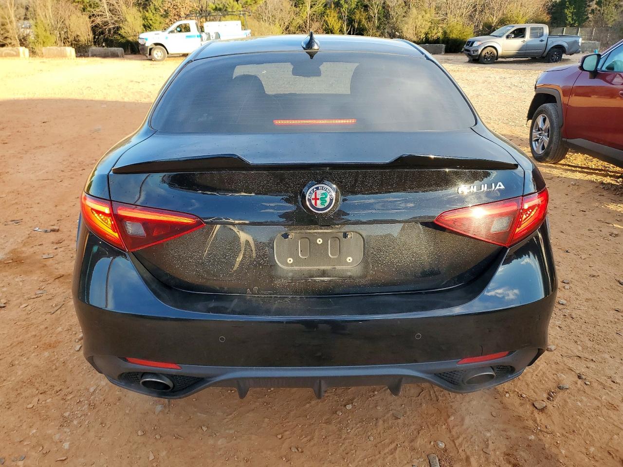 2017 ALFA ROMEO GIULIA photo 6
