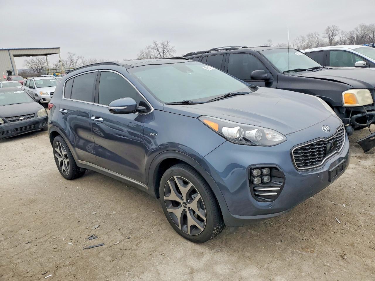 2019 KIA SPORTAGE SX photo 4