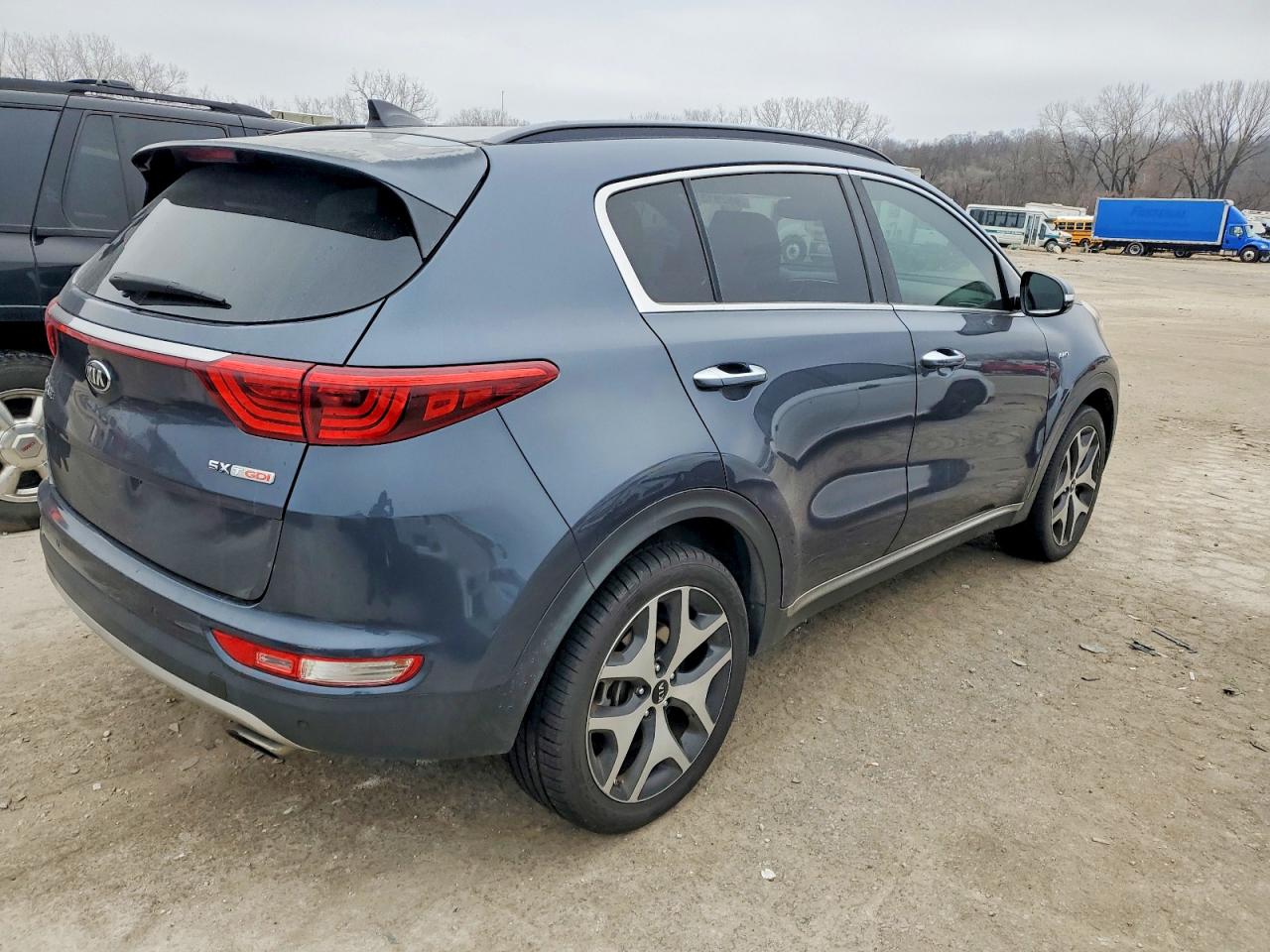 2019 KIA SPORTAGE SX photo 3