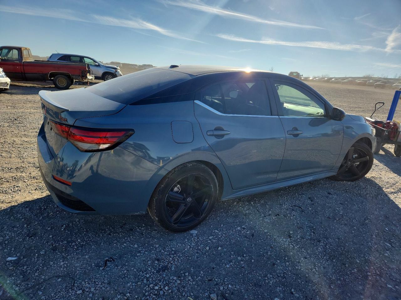 2024 NISSAN SENTRA SR photo 3