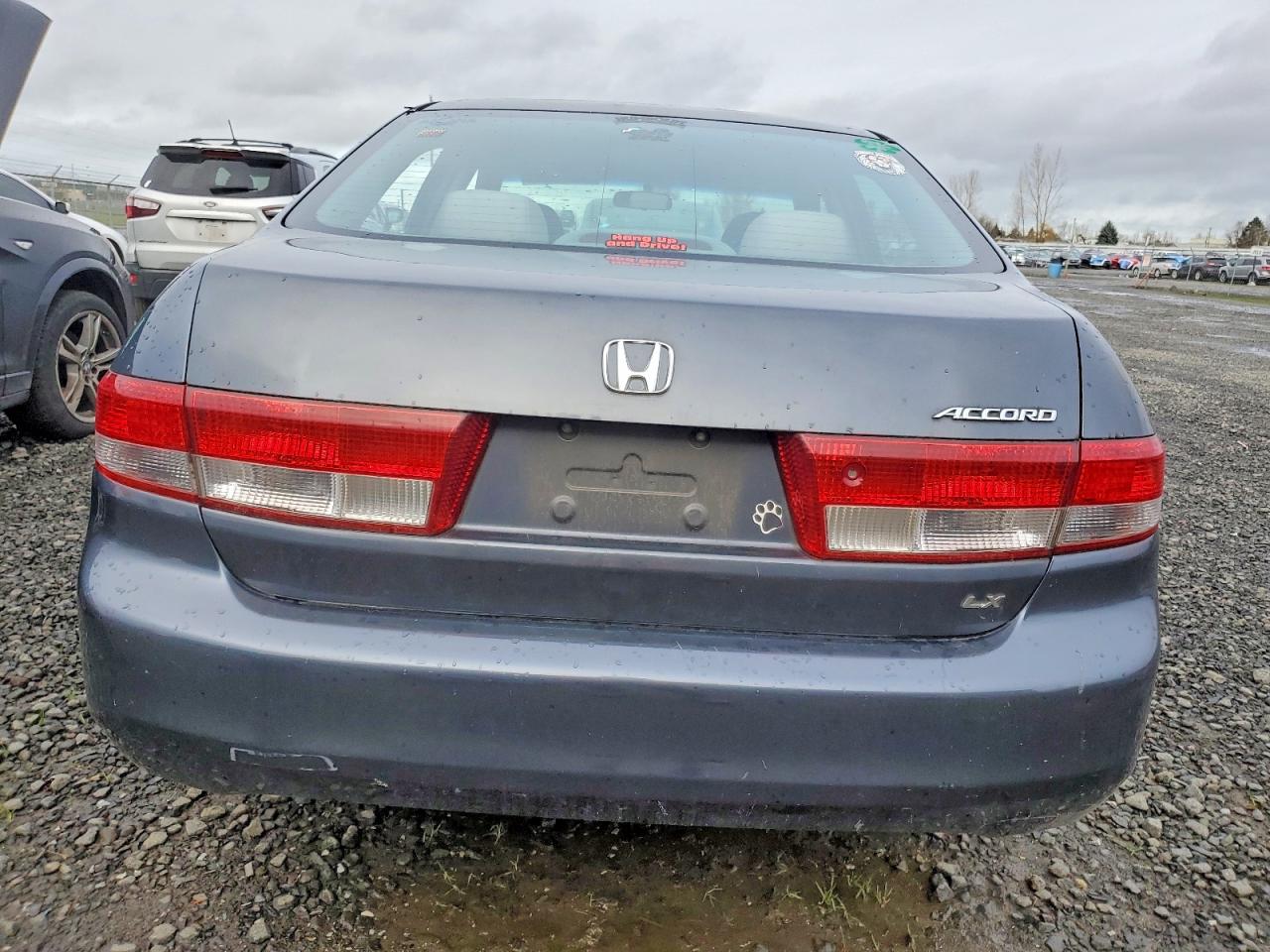 2004 HONDA ACCORD LX photo 6