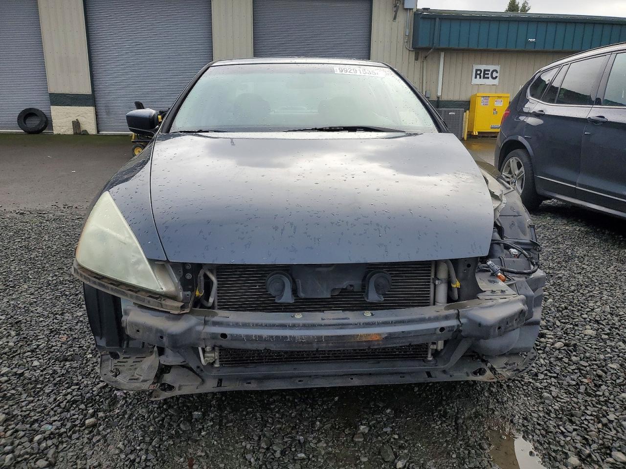 2004 HONDA ACCORD LX photo 5