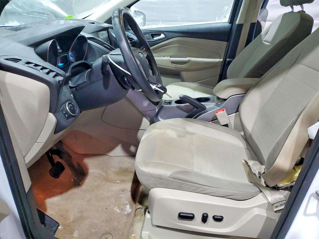 2016 FORD ESCAPE SE photo 7