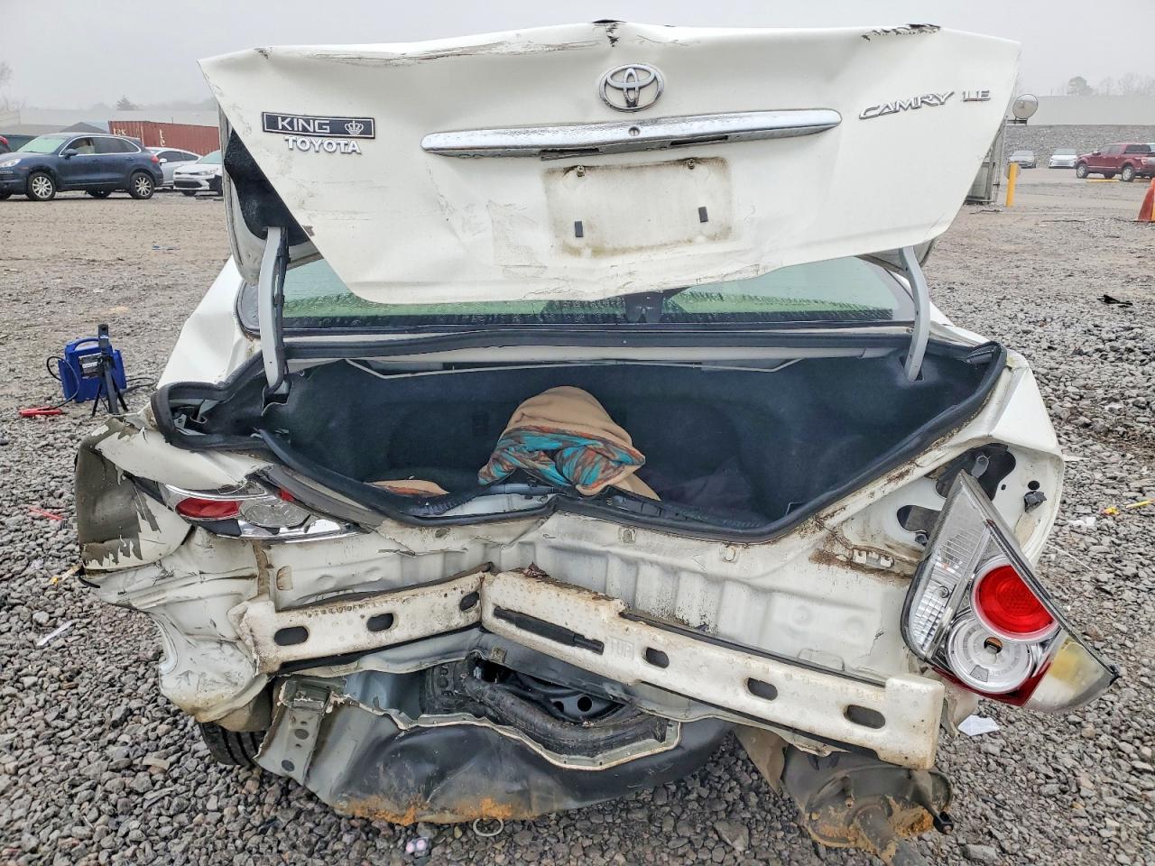 2005 TOYOTA CAMRY LE photo 6