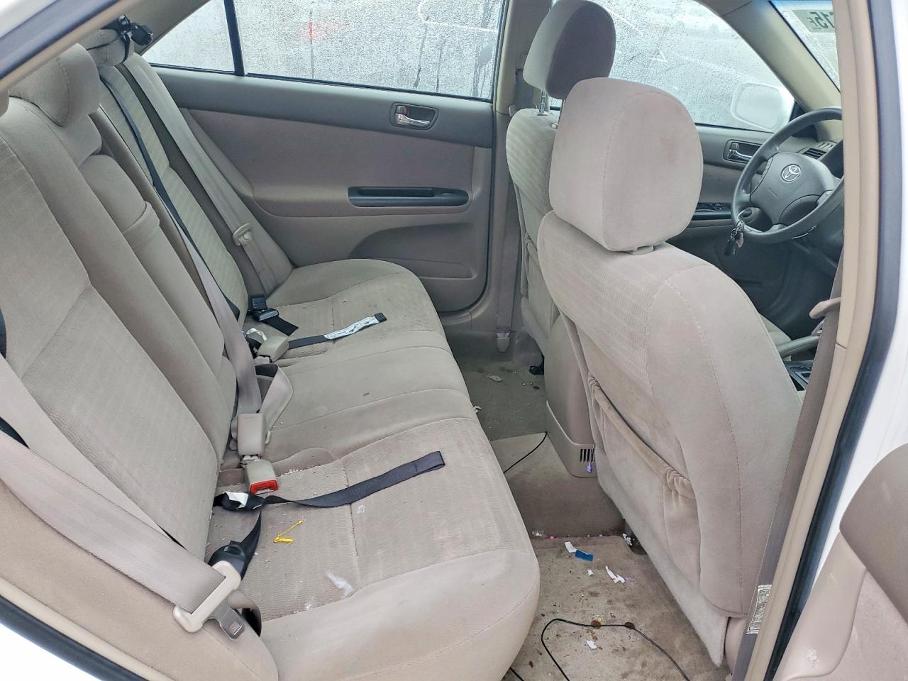 2005 TOYOTA CAMRY LE photo 10