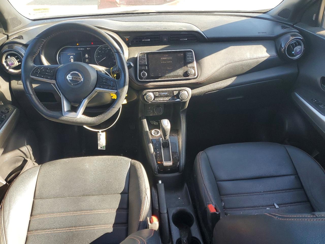 2019 NISSAN KICKS S photo 8