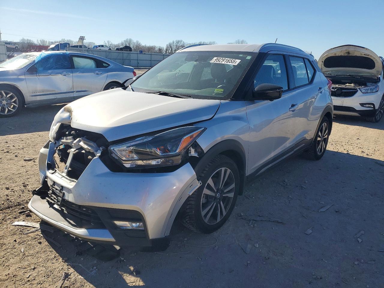 2019 NISSAN KICKS