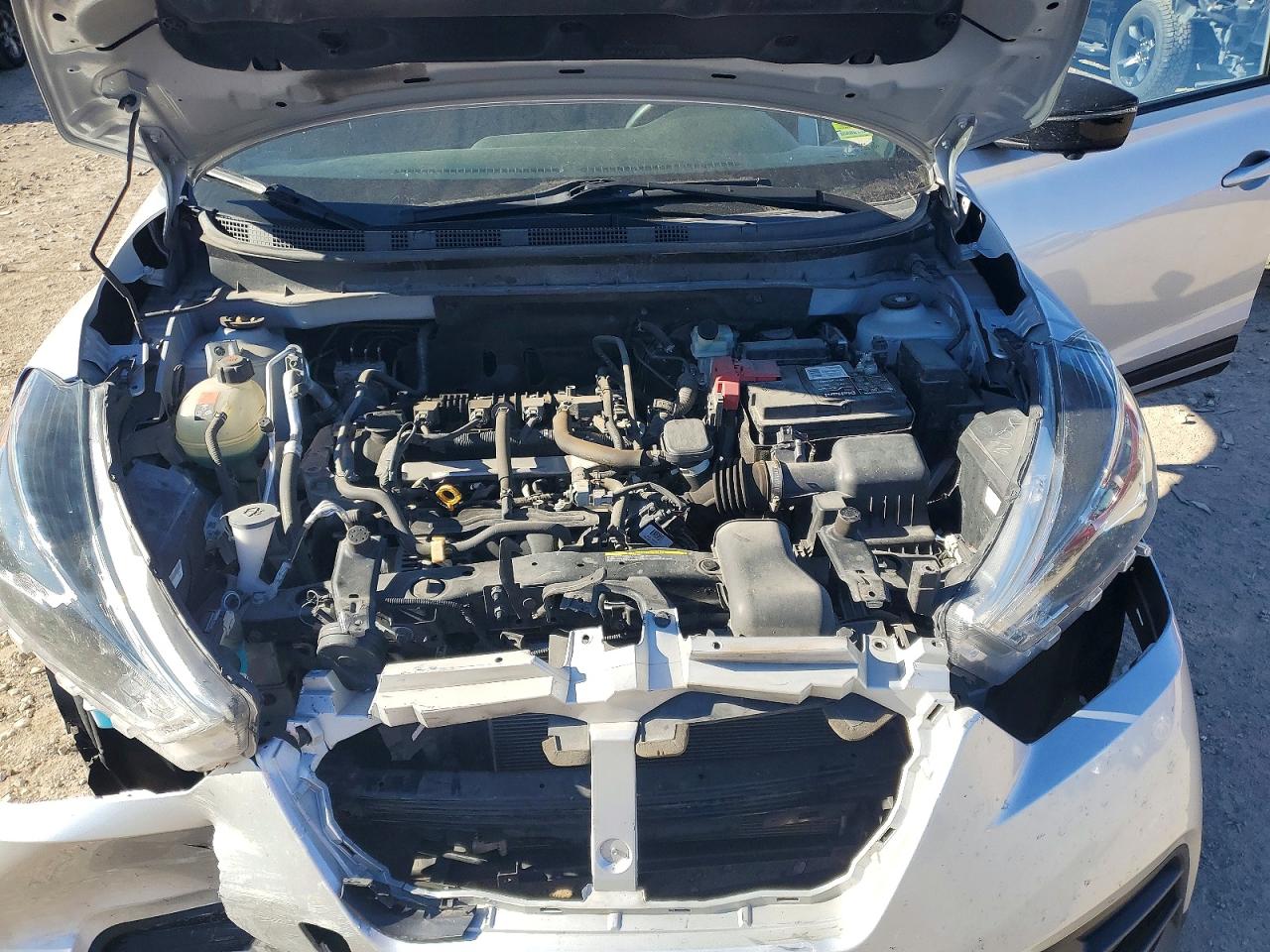 2019 NISSAN KICKS S photo 12