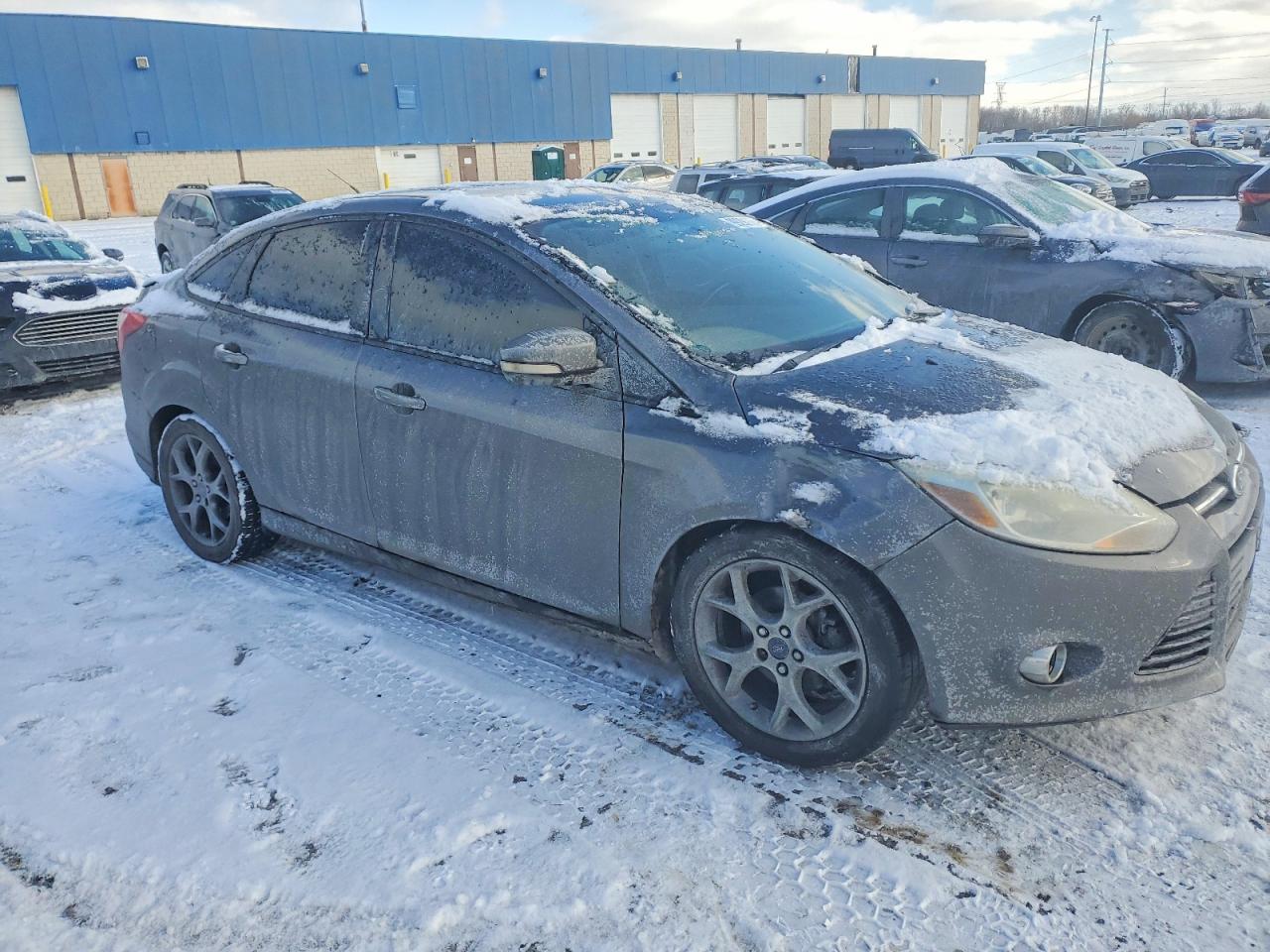 2014 FORD FOCUS SE photo 4