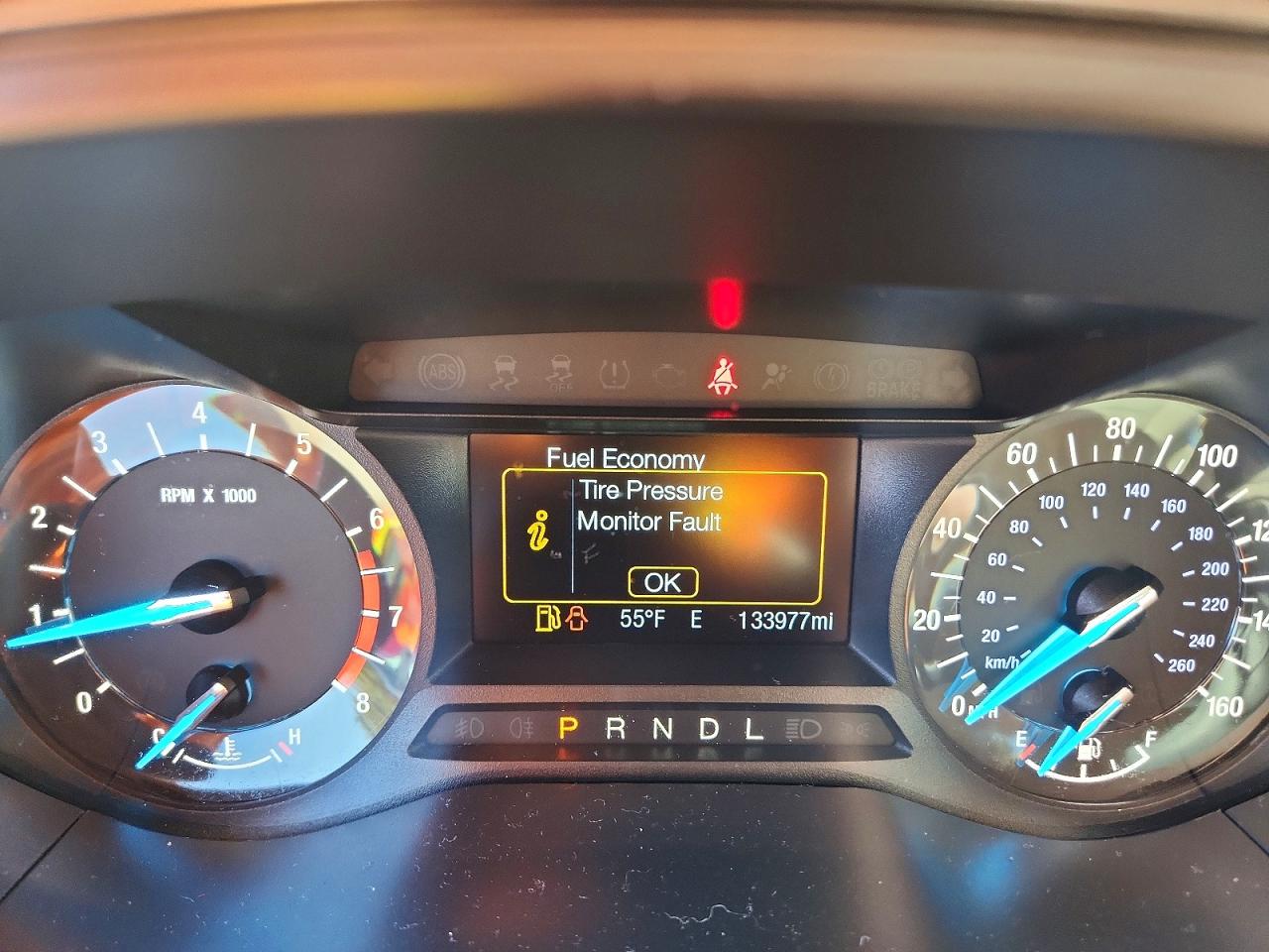 2017 FORD FUSION SE photo 9