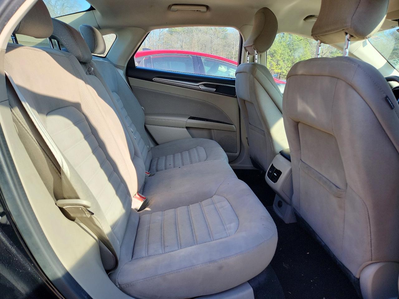 2017 FORD FUSION SE photo 10