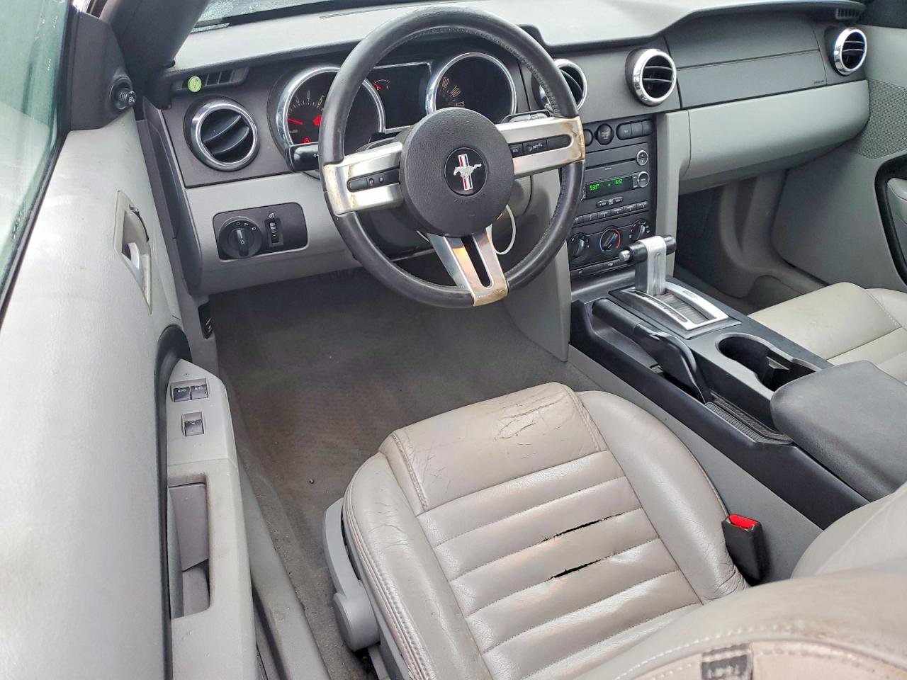 2008 FORD MUSTANG photo 15