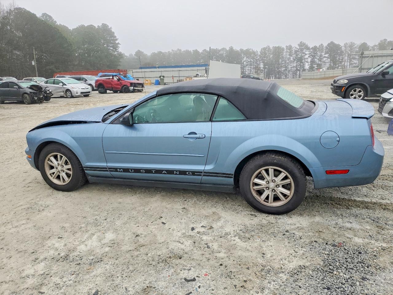 2008 FORD MUSTANG photo 3