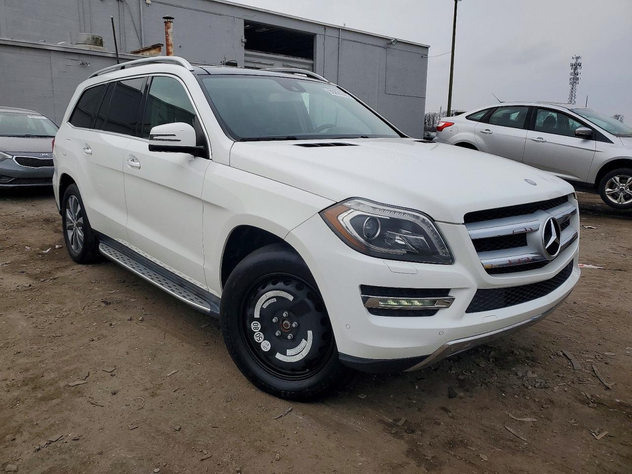 2015 MERCEDES-BENZ GL 350 BLUETEC photo 4