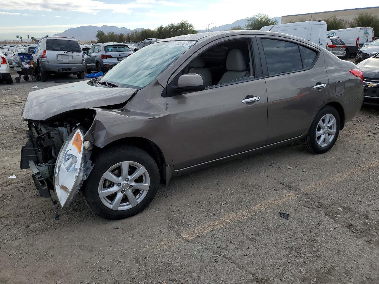 2012 NISSAN VERSA