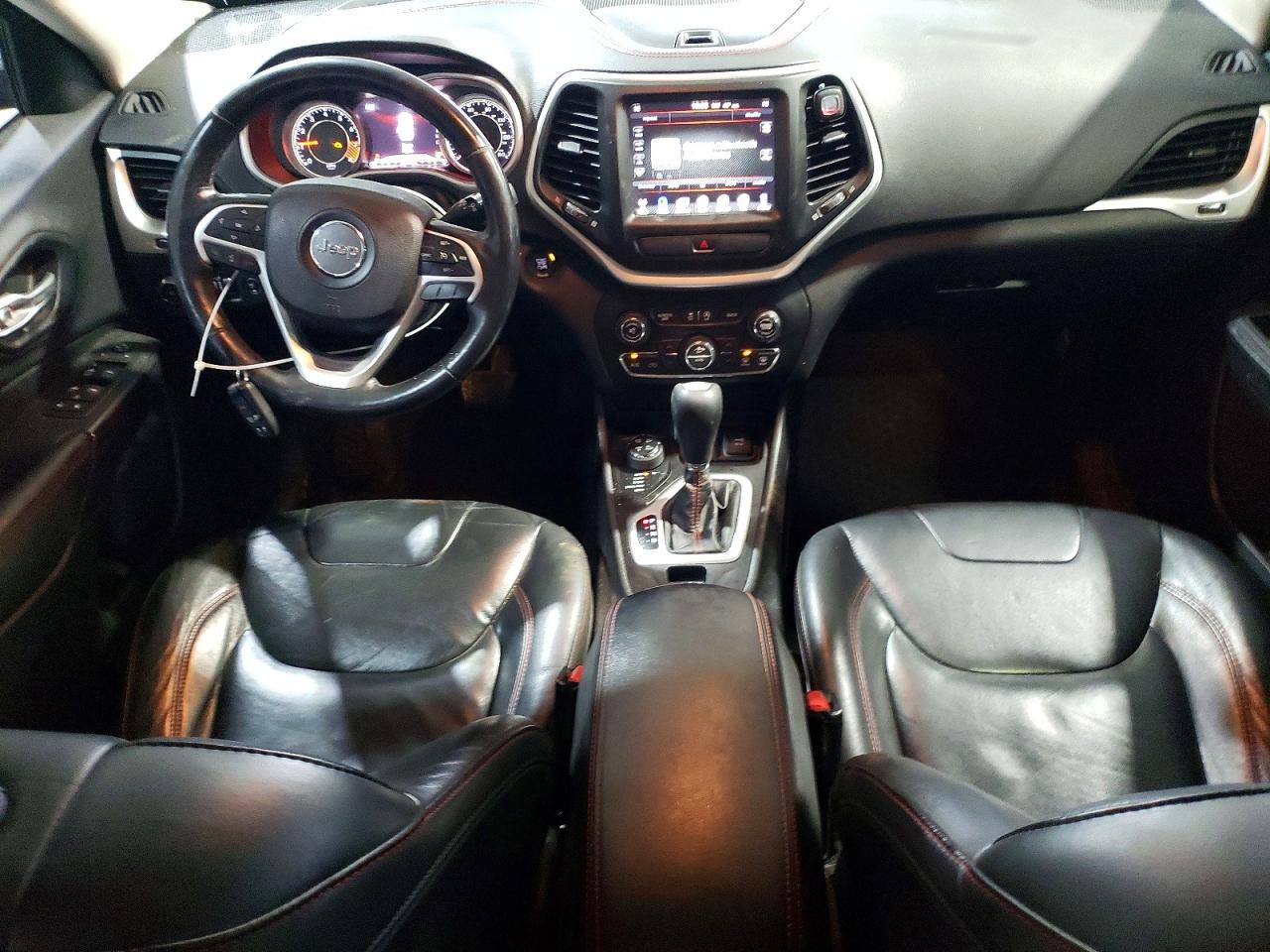 2015 JEEP CHEROKEE TRAILHAWK photo 8