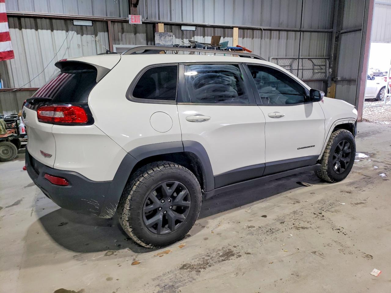 2015 JEEP CHEROKEE TRAILHAWK photo 3