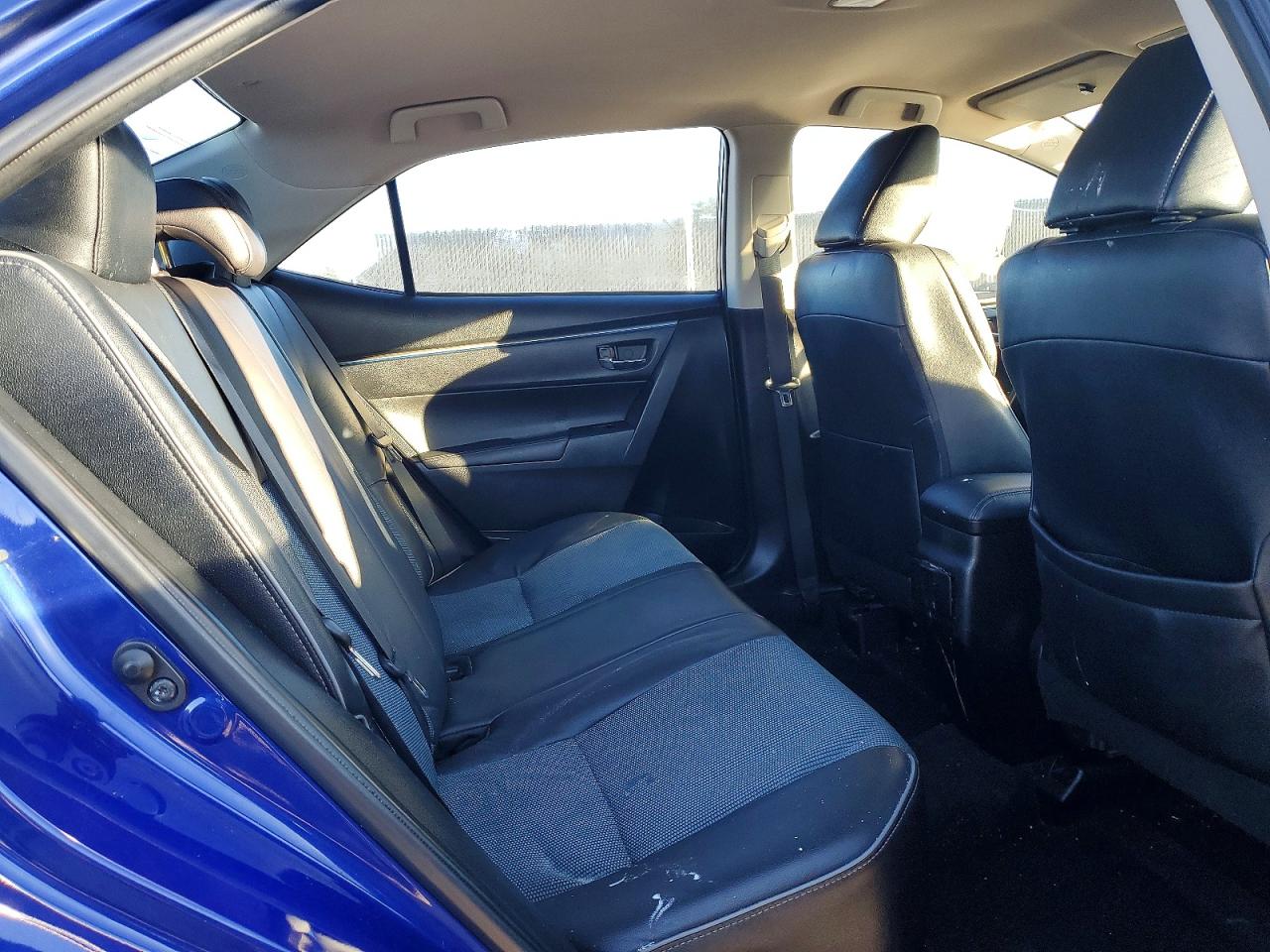 2014 TOYOTA COROLLA L photo 10
