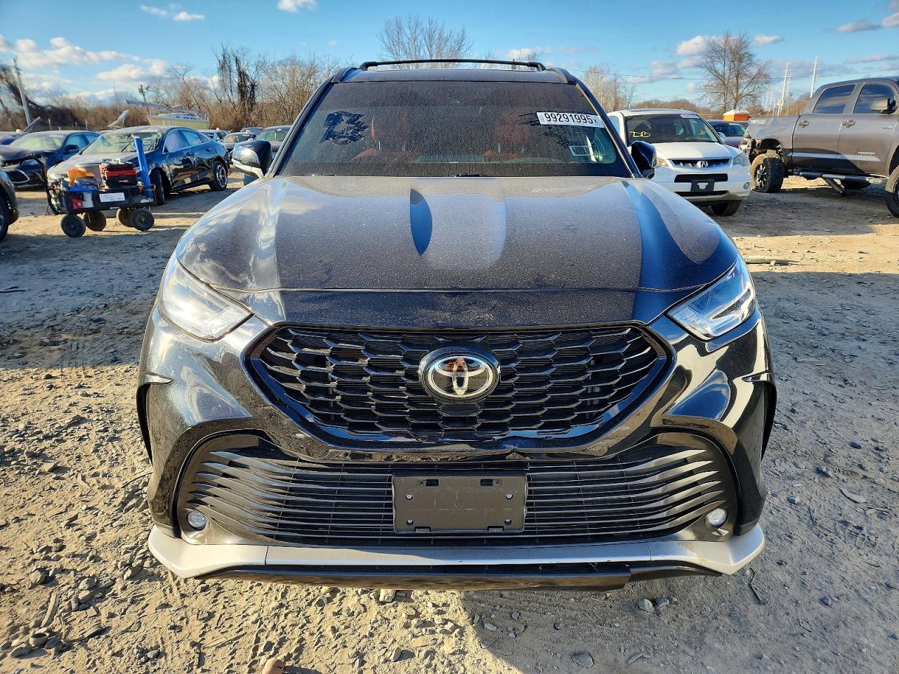2021 TOYOTA HIGHLANDER XSE photo 5