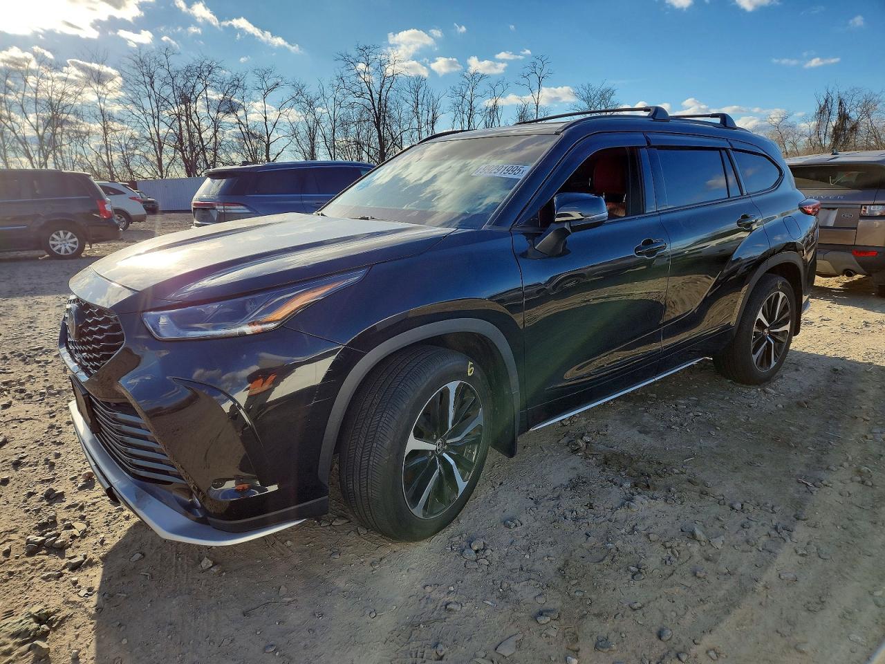 2021 TOYOTA HIGHLANDER